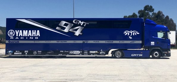 camion_GMT94_profil_entier