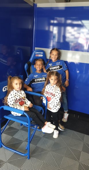 received_437281103803675