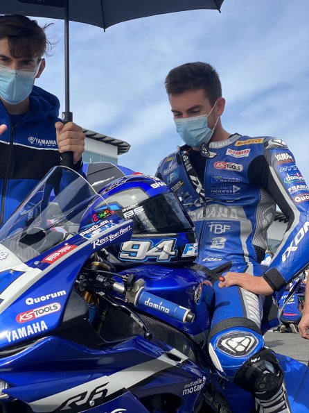 gmt94_yamaha_shark_pre_grille_02