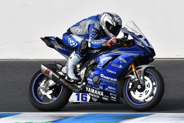 gmt94_yamaha_shoei_action_01