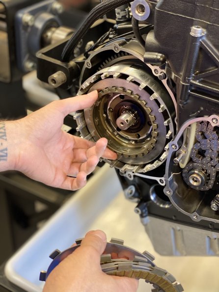 gmt94_yamaha_r6_engine_stm_clutch_13