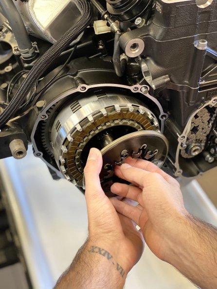 gmt94_yamaha_r6_engine_stm_clutch_14