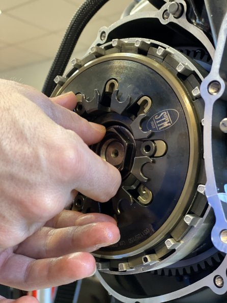 gmt94_yamaha_r6_engine_stm_clutch_15