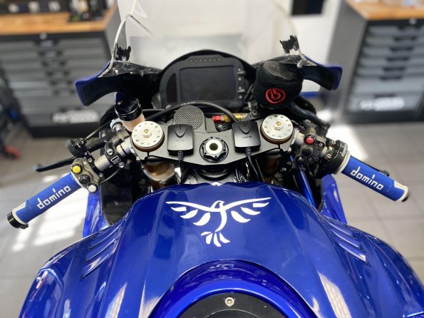 gmt94_yamaha_r6_carole_2020_details_03